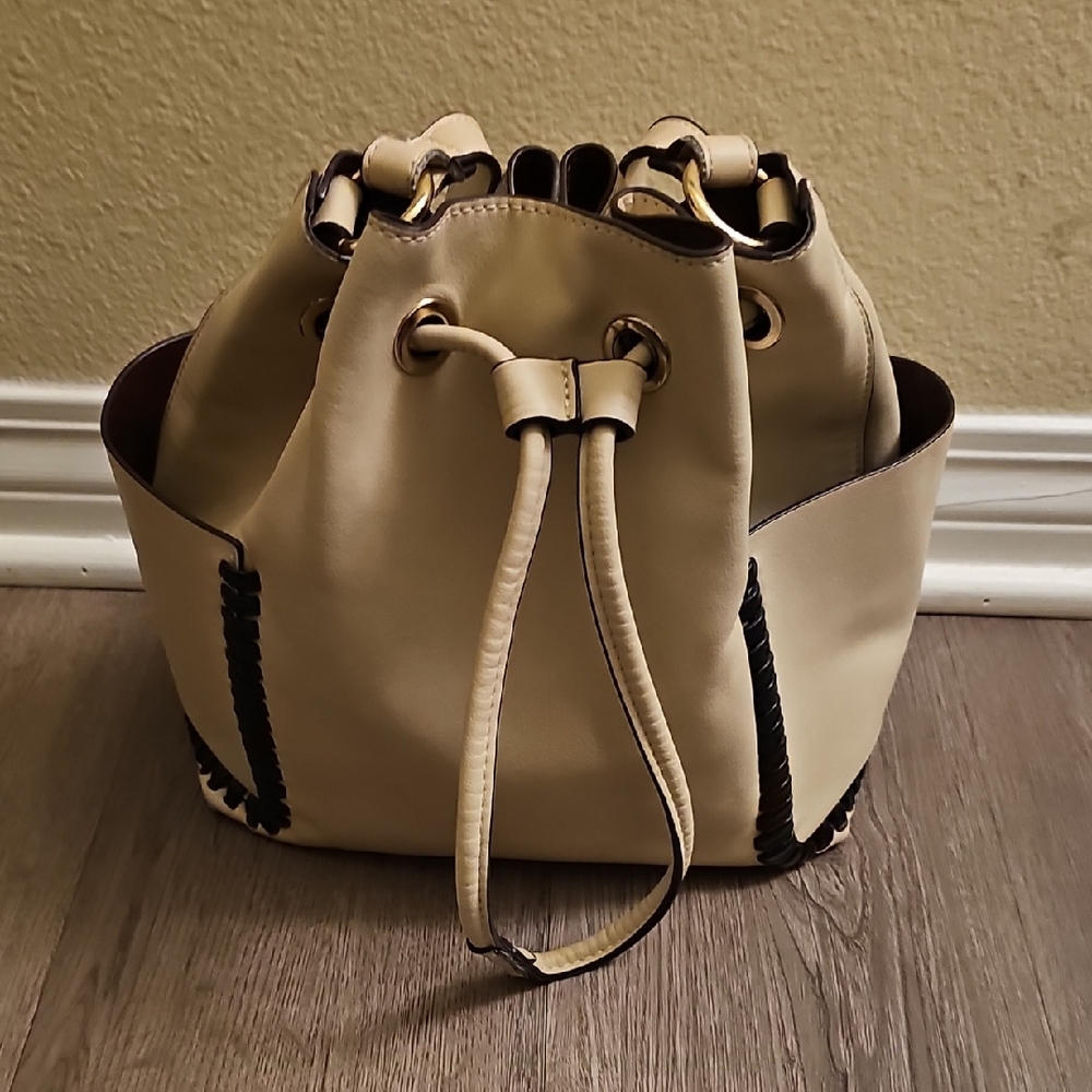 Elegant Cream Bucket Bag